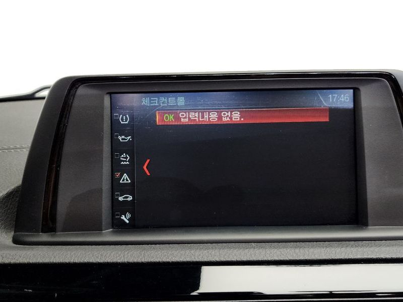 2018 BMW 1시리즈 118d Sport 5Door photo 17