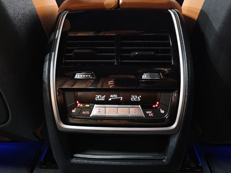 2019 BMW X5 xDrive 30d M Sport photo 19