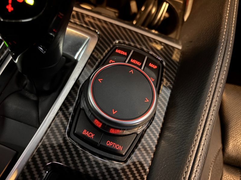 2019 BMW X6 xDrive 30d photo 16