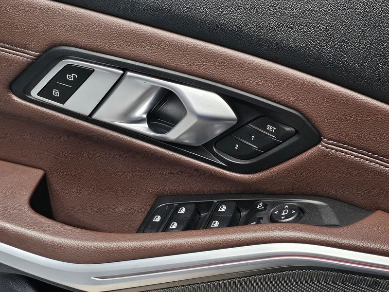 2019 BMW 3 Series 330i M Sport photo 16