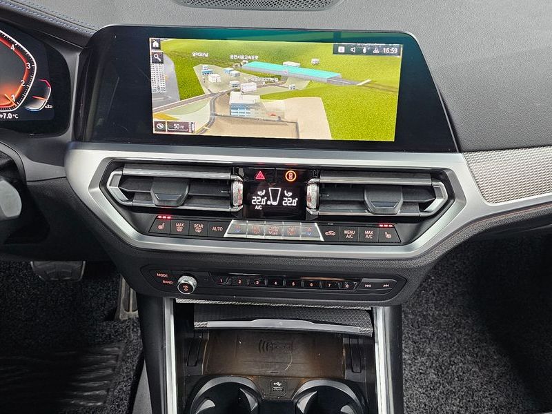 2019 BMW 3 Series 330i M Sport photo 15