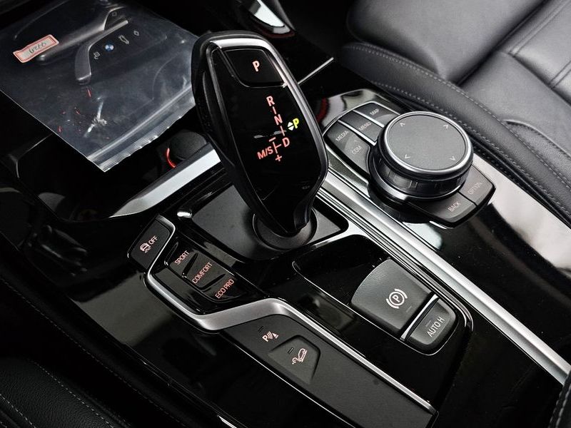 2019 BMW X4 xDrive20d xLine photo 9