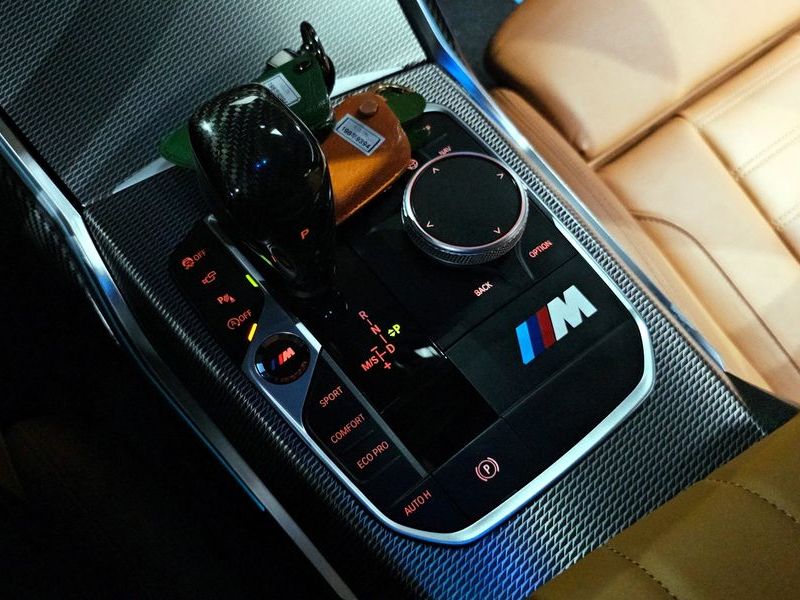 2019 BMW 3 Series 330i M Sport photo 9