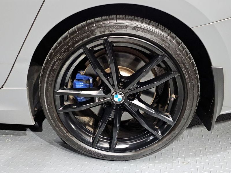 2019 BMW 3 Series 330i M Sport photo 21