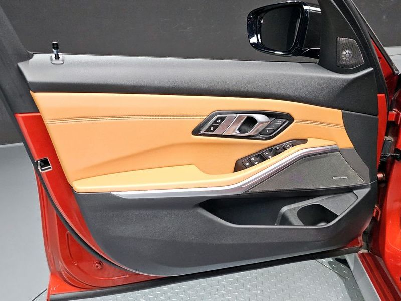 2019 BMW 3 Series 330i M Sport photo 24