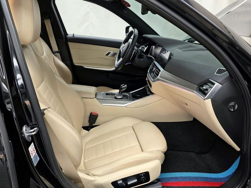 2019 BMW 3 Series 330i M Sport photo 11