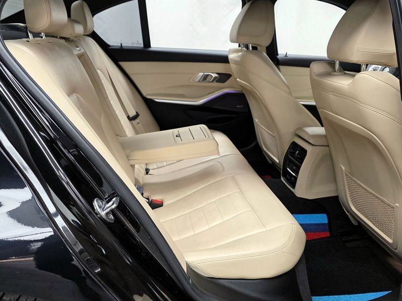 2019 BMW 3 Series 330i M Sport photo 12