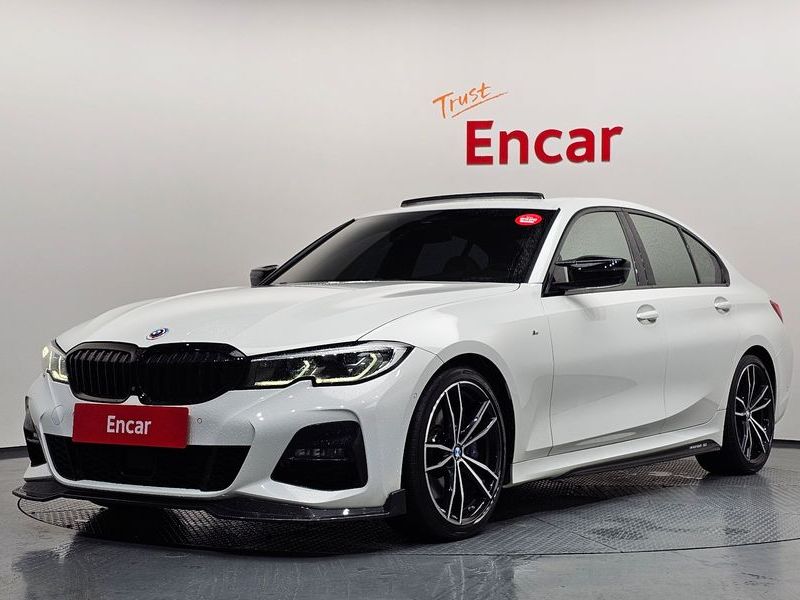 2019 BMW 3 Series 330i M Sport photo 1