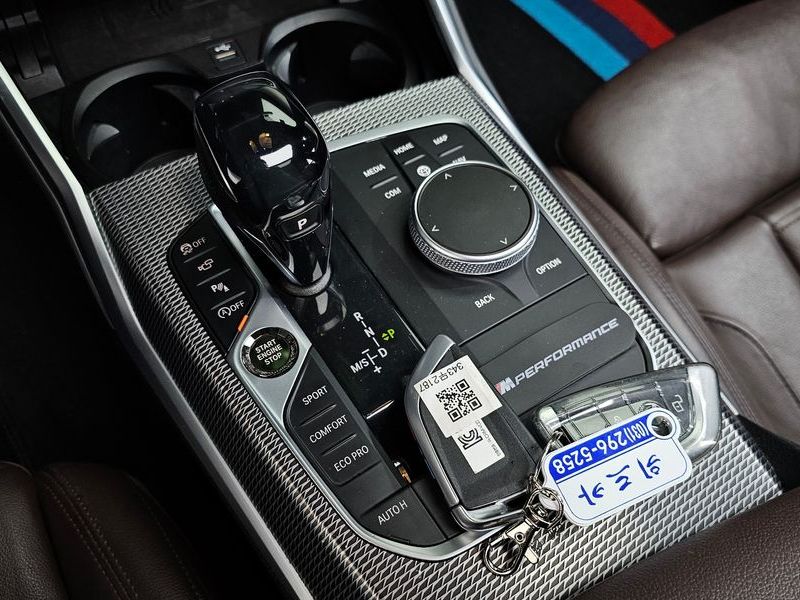 2019 BMW 3 Series 330i M Sport photo 9