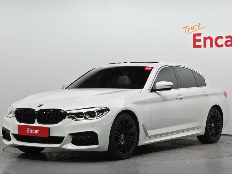 2019 BMW 5 Series 530i xDrive M Sport Package Plus photo 1