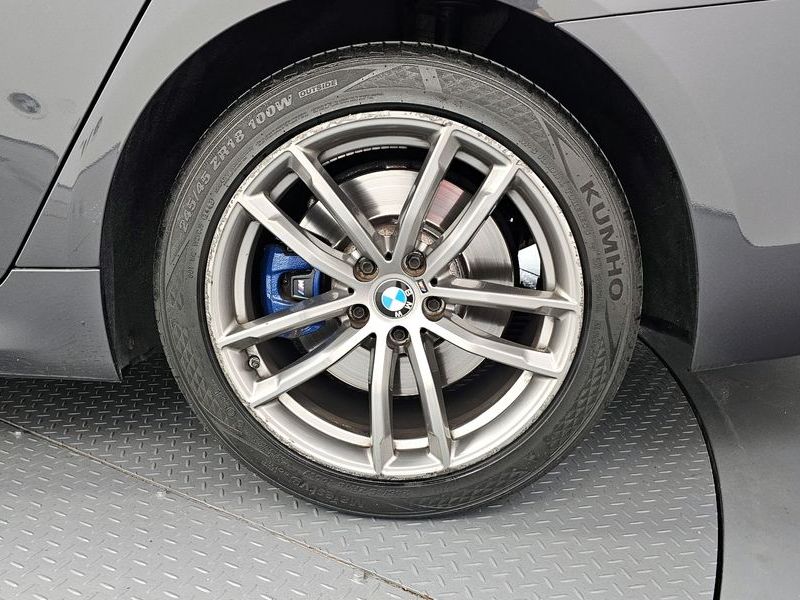 2018 BMW 5 Series 530i M Sport Package Plus photo 21
