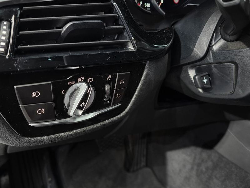 2018 BMW 5 Series 520i Luxury photo 30