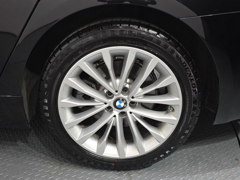 2018 BMW 5 Series 520d Luxury Special Edition photo 21