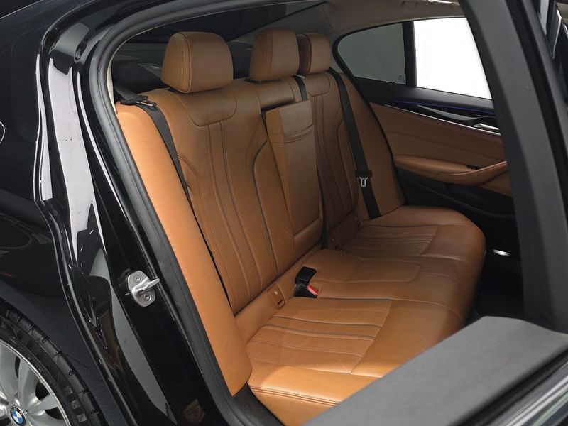 2018 BMW 5 Series 520d Luxury Special Edition photo 26