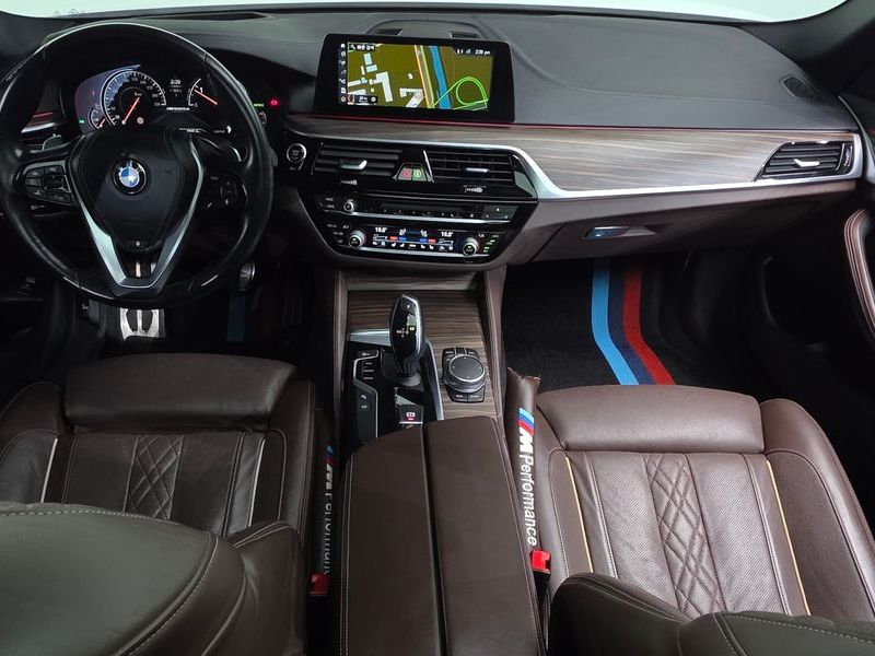 2018 BMW 5 Series 520d xDrive M Sport Package Plus photo 7