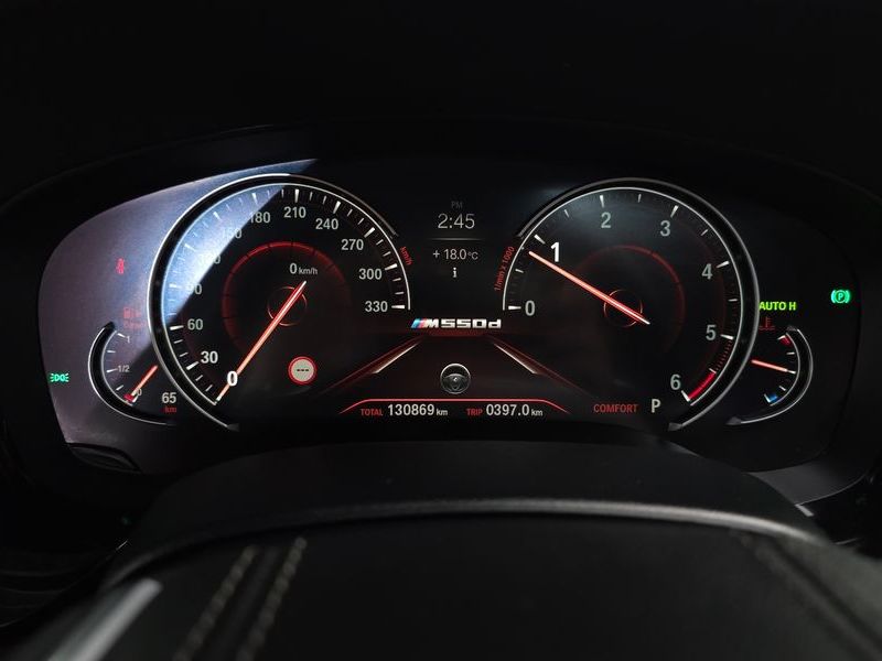 2018 BMW 5 Series 520d xDrive M Sport Package Plus photo 8