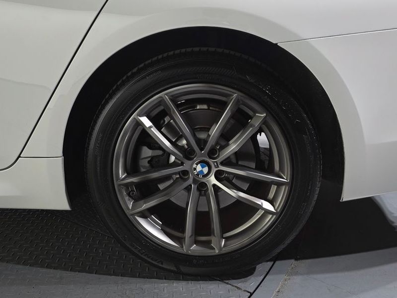 2018 BMW 5 Series 520d xDrive M Sport Package Plus photo 21