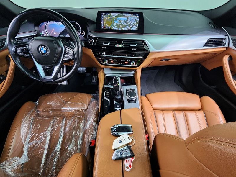 2018 BMW 5 Series 530i M Sport Package photo 7