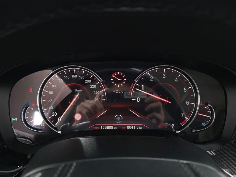 2018 BMW 5 Series 530i xDrive Luxury Plus photo 8