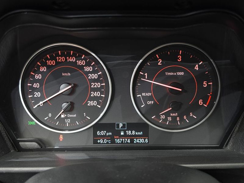 2016 BMW 1시리즈 118d Sport 5Door photo 8