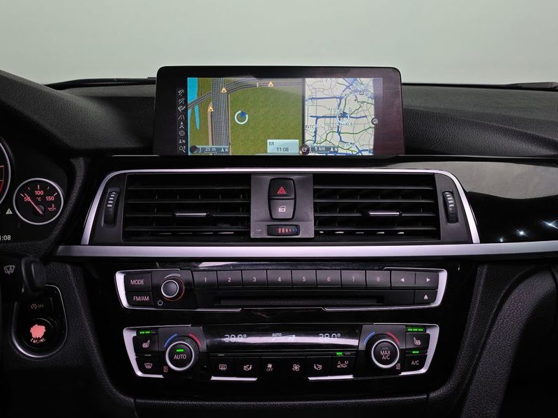 2016 BMW 3 Series 320d xDrive photo 14