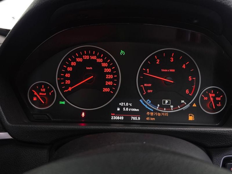 2016 BMW 3 Series GT 320d photo 8