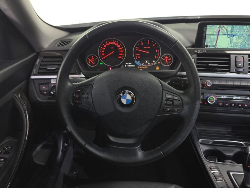 2016 BMW 3 Series GT 320d photo 13