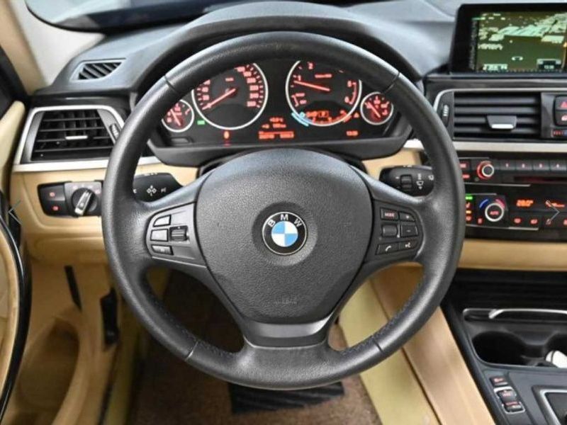 2016 BMW 3 Series 320d photo 12