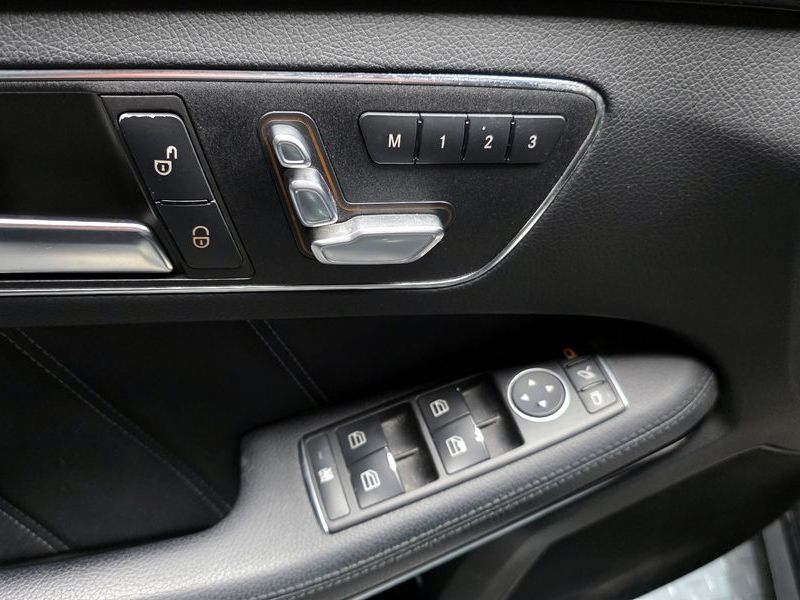 2016 Mercedes-Benz E-Class E220 CDI Avantgarde photo 14