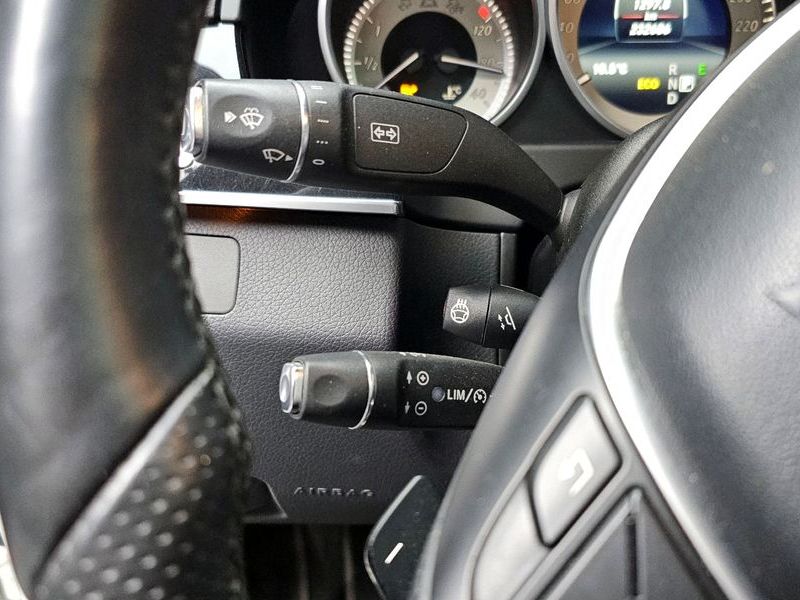 2016 Mercedes-Benz E-Class E220 Bluetec Avantgarde Sport photo 17
