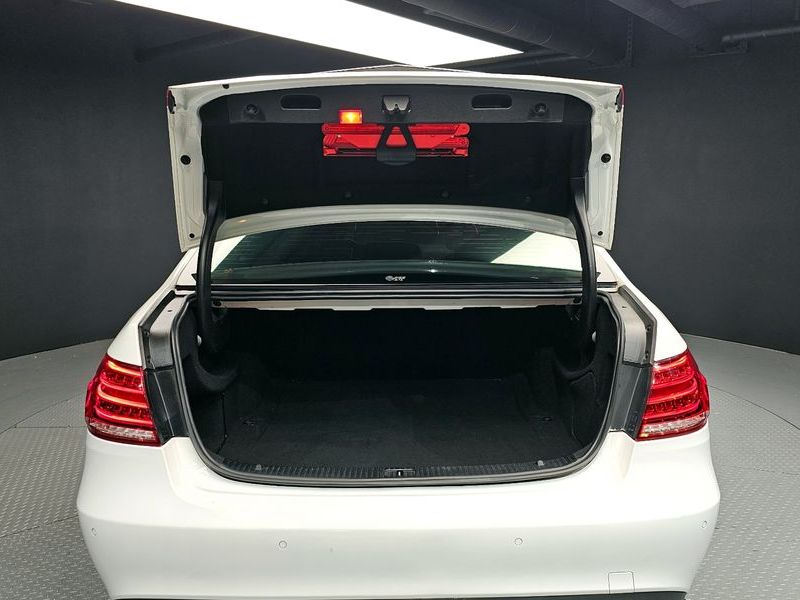 2016 Mercedes-Benz E-Class E220 Bluetec Avantgarde Sport photo 20