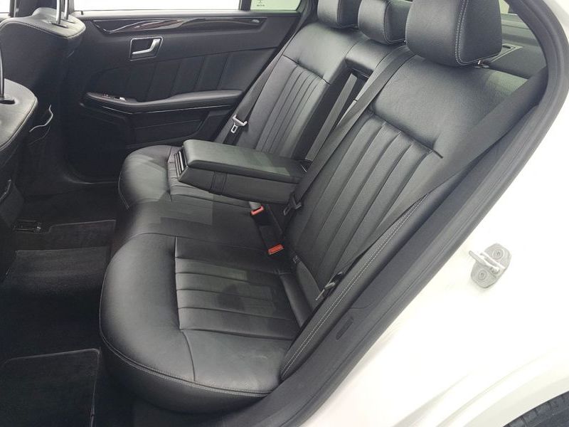2016 Mercedes-Benz E-Class E220 Bluetec Avantgarde photo 12