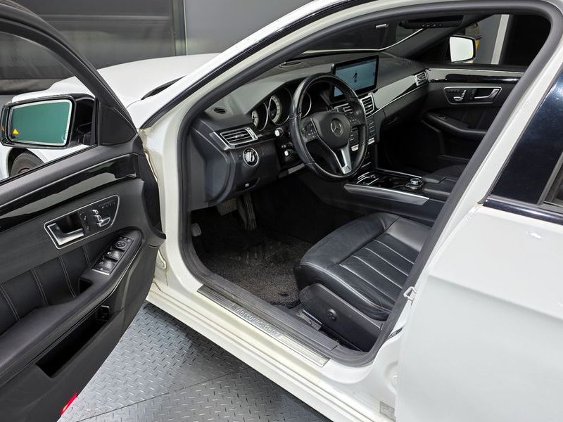 2016 Mercedes-Benz E-Class E220 Bluetec Avantgarde Sport photo 10