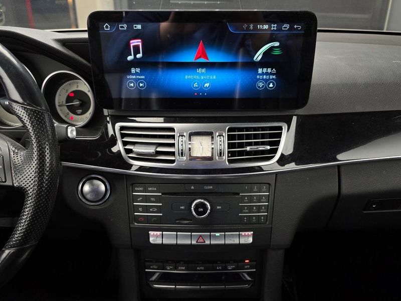 2016 Mercedes-Benz E-Class E220 Bluetec Avantgarde Sport photo 19