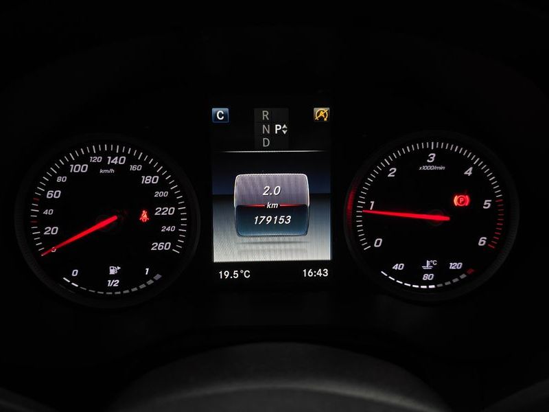 2016 Mercedes-Benz C-Class C200 d photo 8