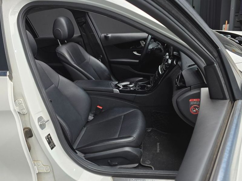 2016 Mercedes-Benz C-Class C200 d photo 12