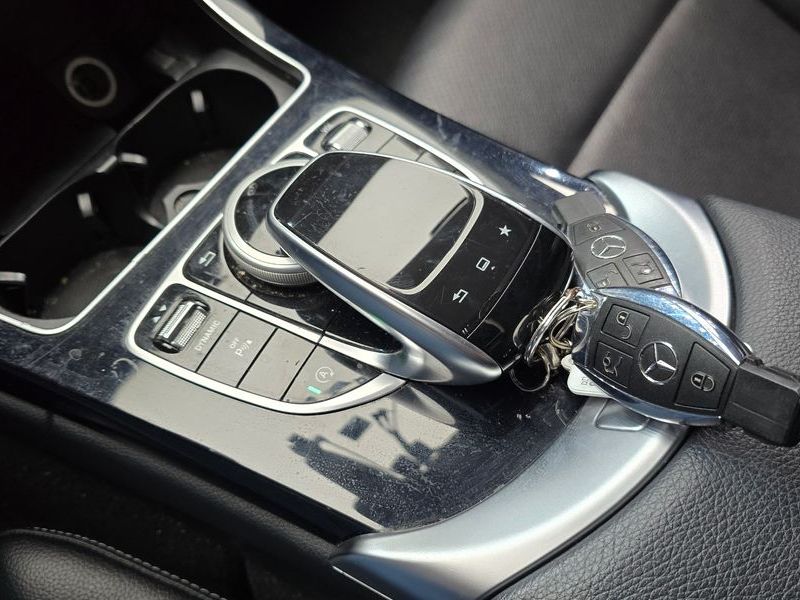 2016 Mercedes-Benz C-Class C200 d photo 18
