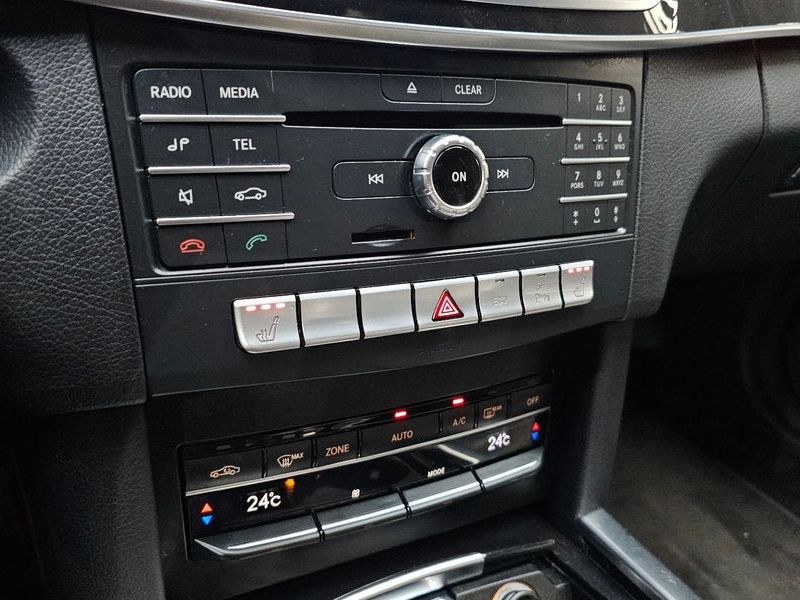 2016 Mercedes-Benz E-Class E220 CDI Avantgarde photo 15