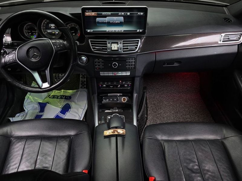 2016 Mercedes-Benz E-Class E220 Bluetec Avantgarde Sport photo 7