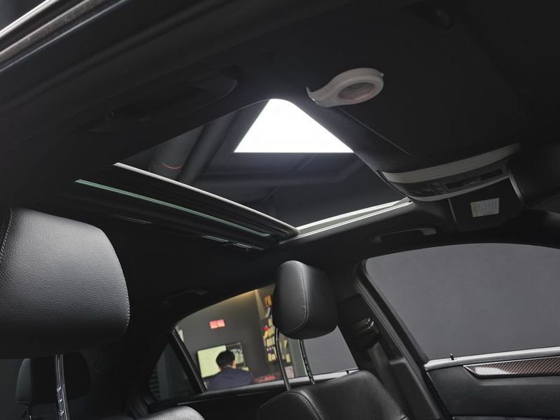 2016 Mercedes-Benz E-Class E220 Bluetec Avantgarde Sport photo 16