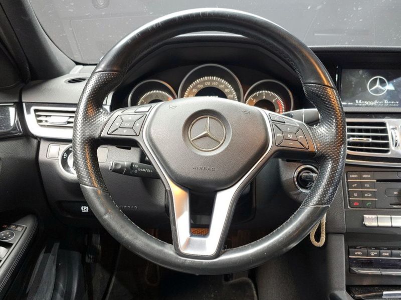 2016 Mercedes-Benz E-Class E220 Bluetec Avantgarde Sport photo 13