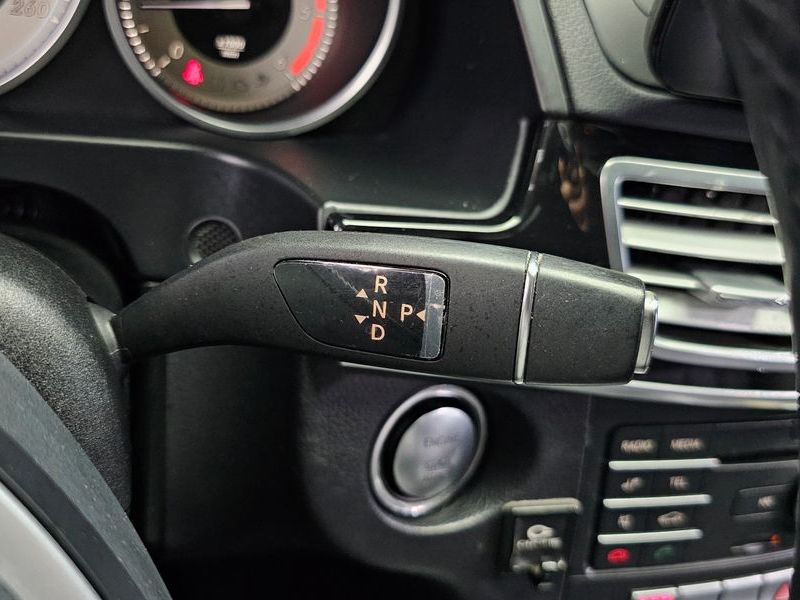 2016 Mercedes-Benz E-Class E220 Bluetec Avantgarde photo 9