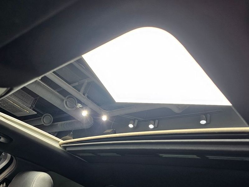 2016 Mercedes-Benz E-Class E220 Bluetec Avantgarde photo 16