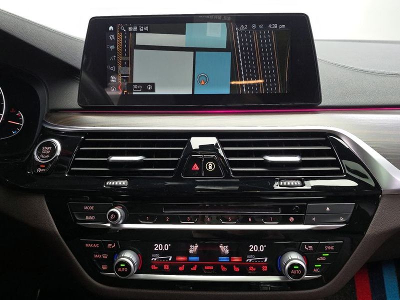 2018 BMW 5 Series 520d M Sport Package Plus photo 15