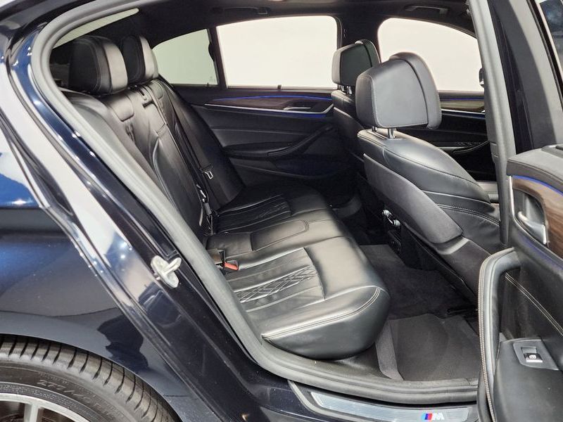 2018 BMW 5 Series 520d xDrive M Sport Package Plus photo 12