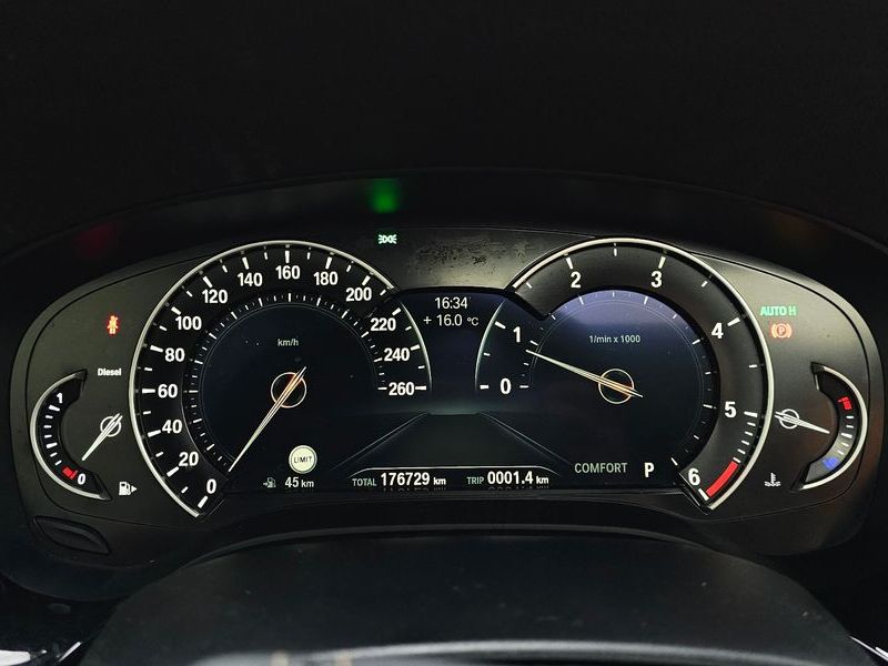 2018 BMW 5 Series 520d M Sport Special Edition photo 8