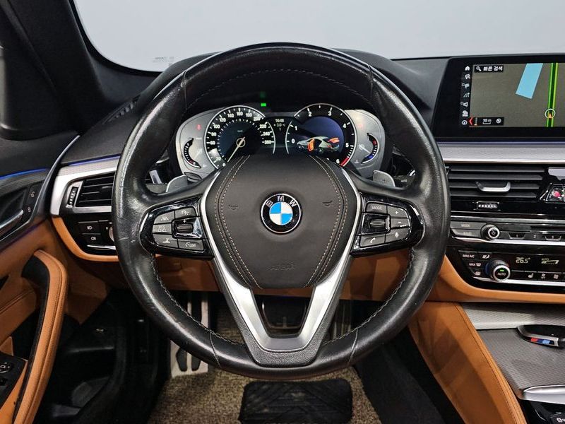 2018 BMW 5 Series 520d M Sport Special Edition photo 11
