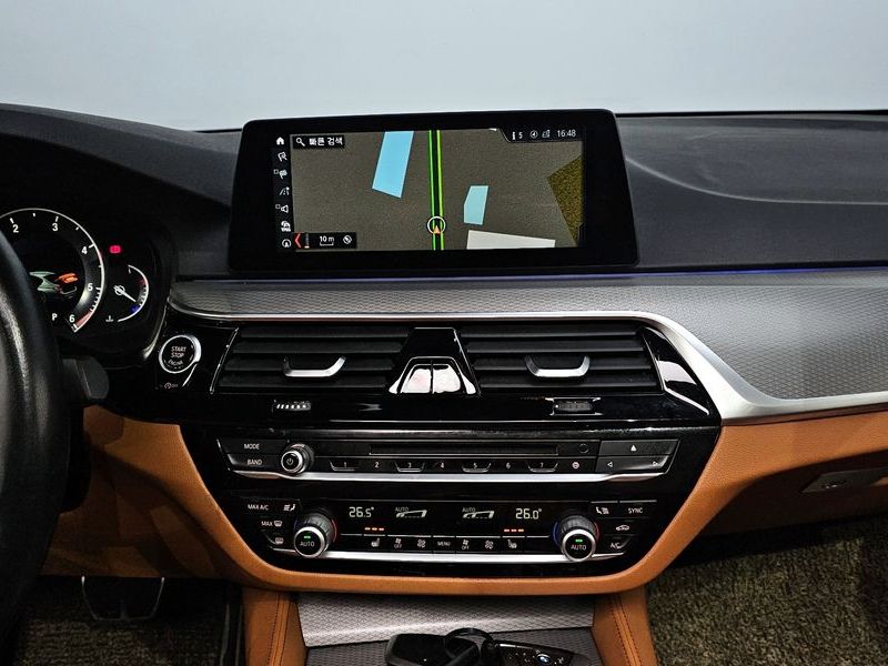 2018 BMW 5 Series 520d M Sport Special Edition photo 12