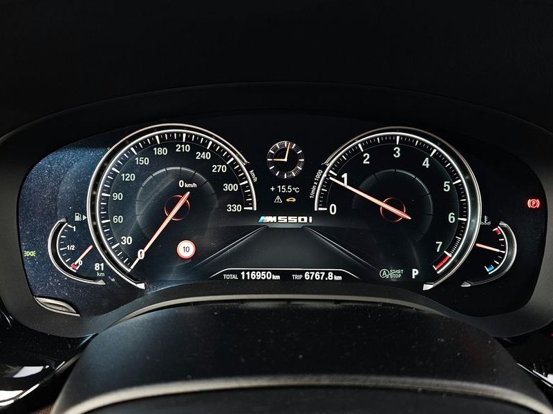 2017 BMW 5 Series 530i M Sport Package Plus photo 8