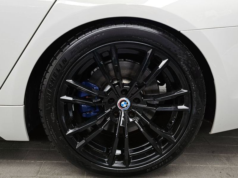 2017 BMW 5 Series 530i M Sport Package Plus photo 21